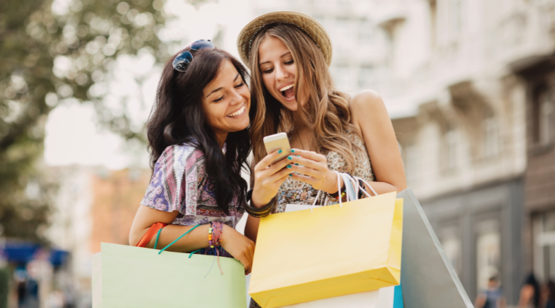 girls shopping